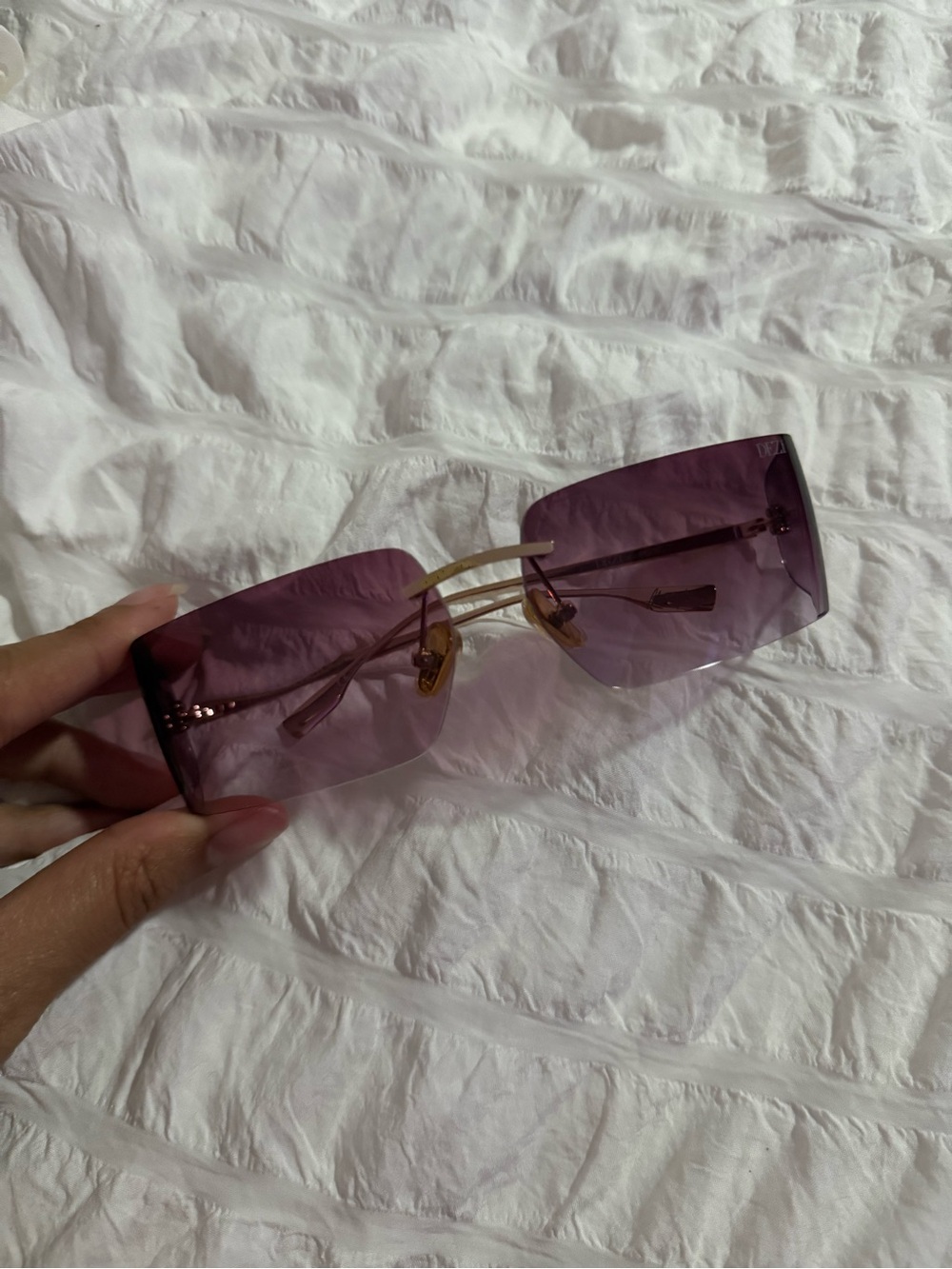 DEZI× Monet Moneybag$ 58mm
Rimless Square Sunglasses